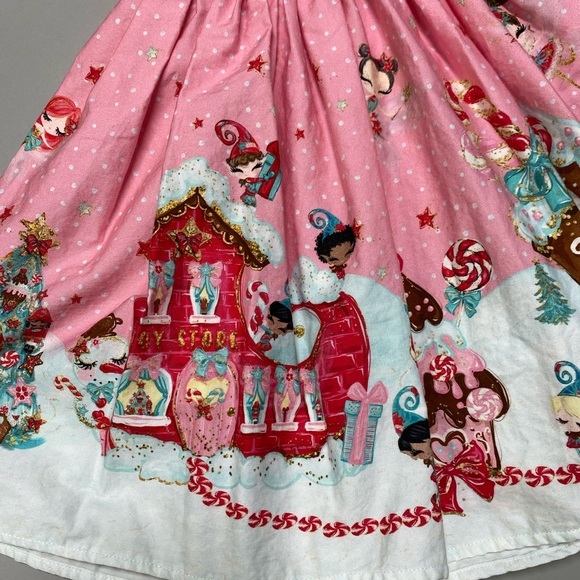 Petals & Pixie Dust size 3 Christmas dress wChristmas village fit and flare VGUC - Picture 4 of 4